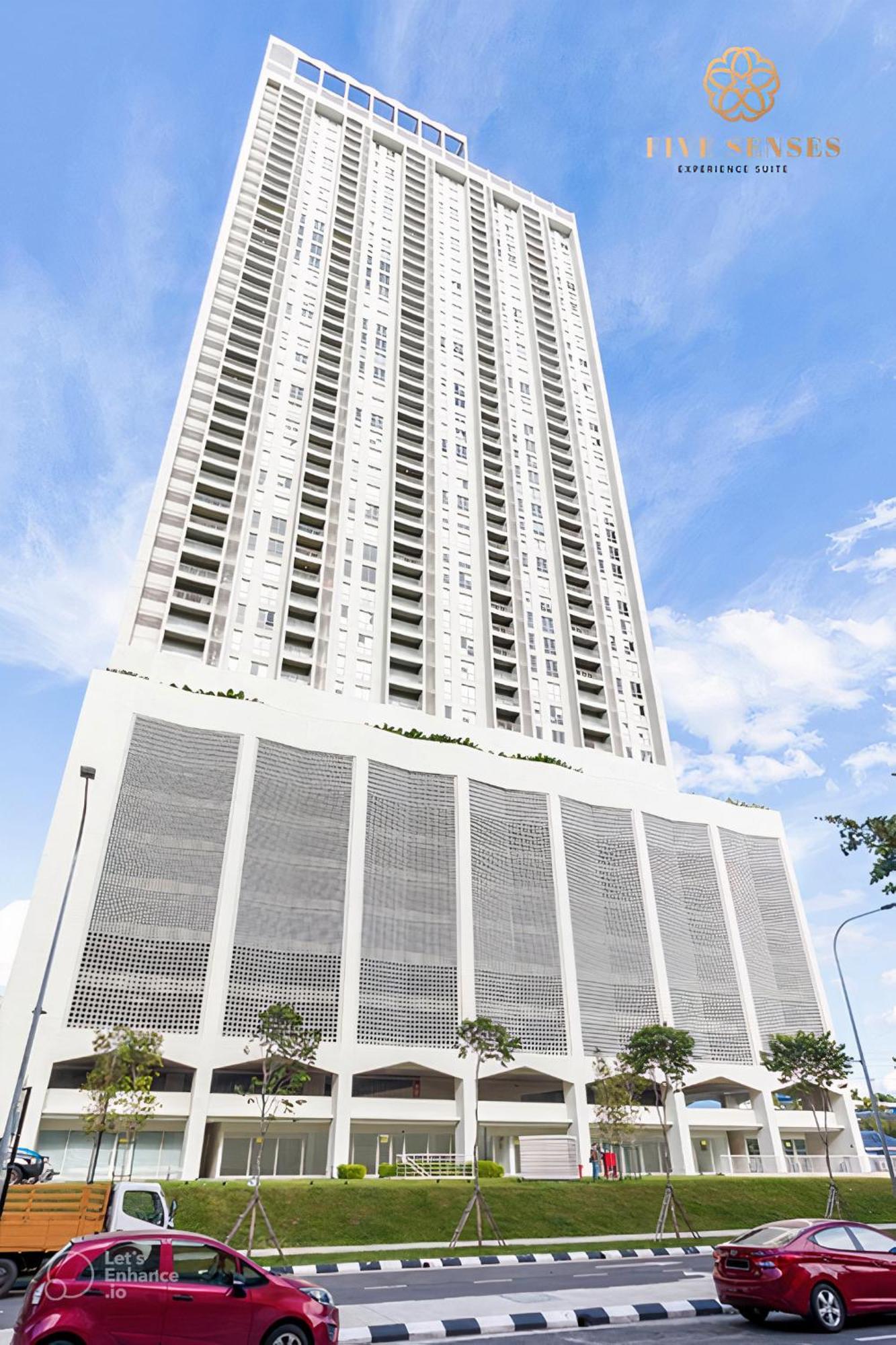Serviced Apartment, Sunway Velocity * Kuala Lumpur